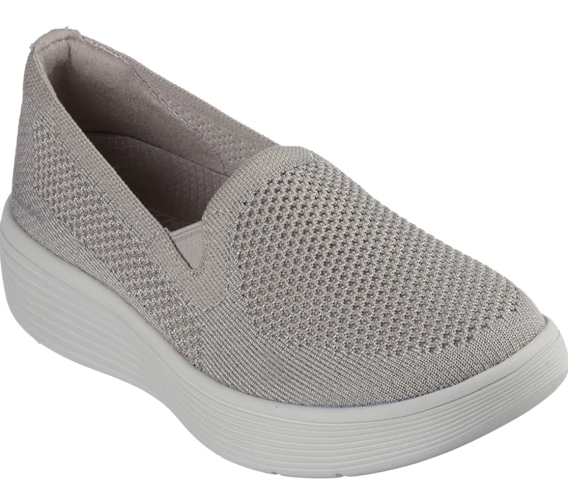 Relaxed Fit: Arch Fit Laguna - Adore Her